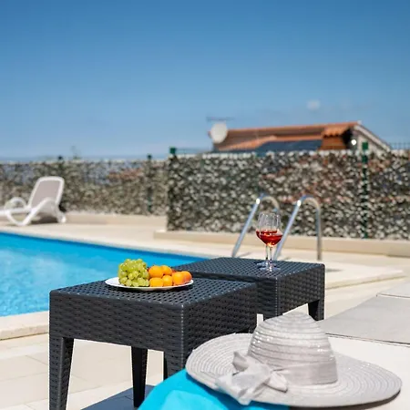 Mlacic Holiday home *