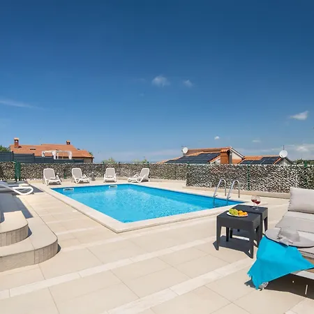 Mlacic Casa de Férias